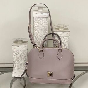 Dooney & Bourke purse